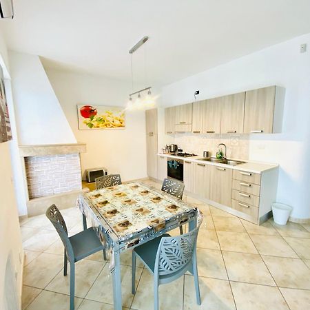 Lucky'S House Apartman Noicattaro Kültér fotó
